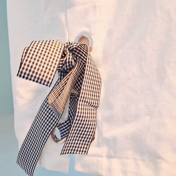 White denim oversized jacket with hood and pockets - Picture 7 of 11